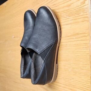 EuroSoft Sofft Women's Everett Slip-On Flats Loafer Black Sz 7